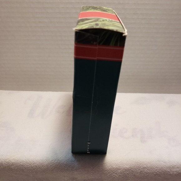 Beautiful Vintage 1991 Hallmark Keepsake Ornament new in original packaging. - Picture 10 of 13